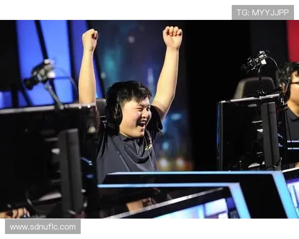 RNG鏖战WE巅峰对决再燃青春热血引爆赛场激情时刻